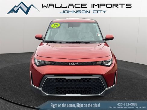 Used 2023 Kia Soul LX w/ LX Technology Package image 8