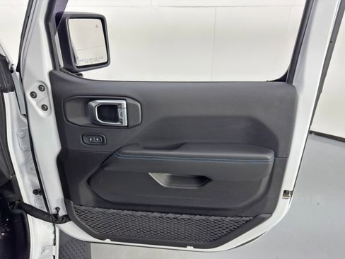 Used 2024 Jeep Wrangler High Altitude image 49