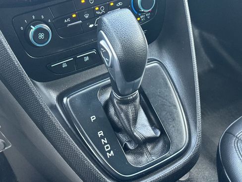 Certified 2019 Ford Transit Connect XL FWD image 23