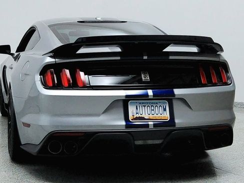 Used 2020 Ford Mustang Shelby GT350 w/ Technology Package image 4