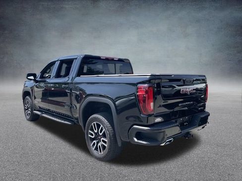 Used 2025 GMC Sierra 1500 AT4 w/ AT4 Premium Package AWD/4WD image 9