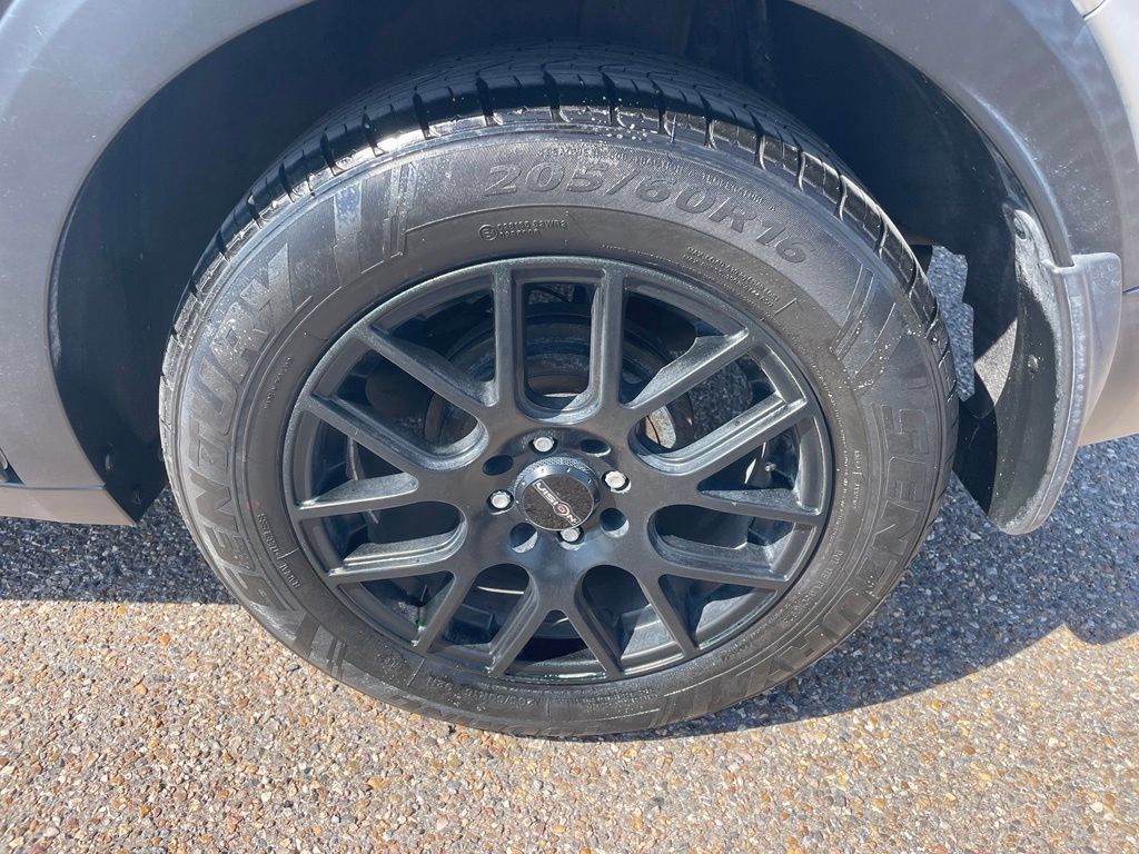 Certified 2020 Nissan Kicks S FWD image 17