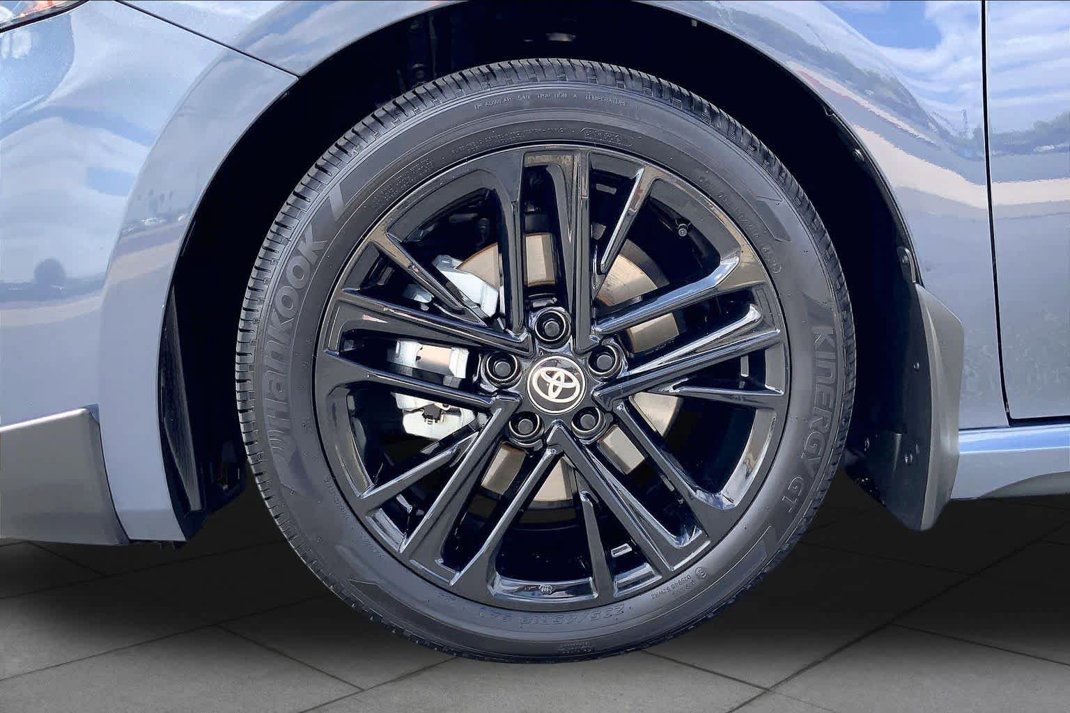Used 2026 Toyota Camry SE FWD image 10