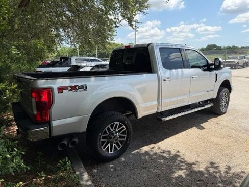 Used 2019 Ford F350 Lariat w/ Lariat Ultimate Package AWD/4WD image 3