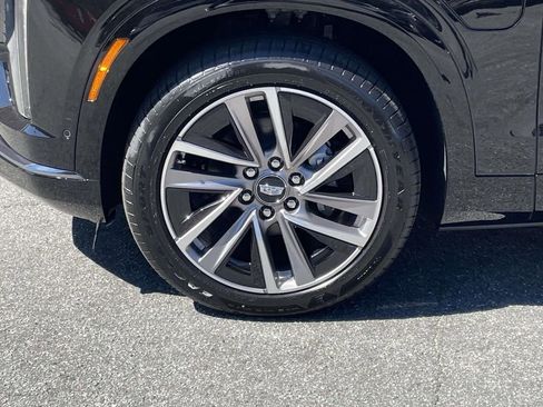 New 2026 Cadillac Vistiq Sport image 9