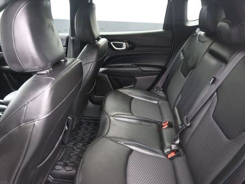 Used 2025 Jeep Compass Latitude w/ Altitude Special Edition AWD/4WD image 18