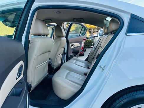 Used 2011 Chevrolet Cruze LT w/ RS Package image 18