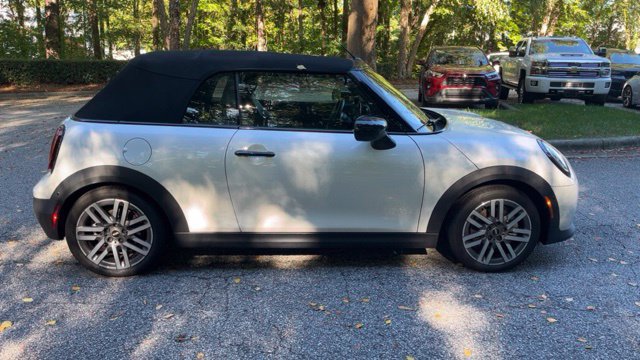 Used 2025 MINI Cooper S FWD image 11
