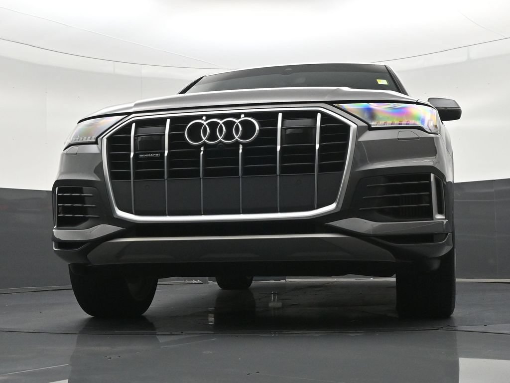 Used 2023 Audi Q7 3.0T Premium Plus w/ Premium Plus Package AWD/4WD image 31