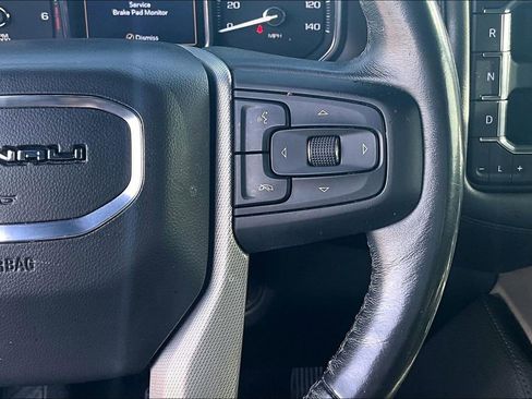 Used 2021 GMC Yukon Denali w/ Denali Premium Package image 19