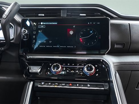 Used 2024 GMC Sierra 2500 Denali w/ Denali Reserve Package image 14