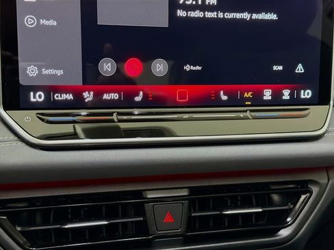 New 2026 Volkswagen Tiguan SE image 17