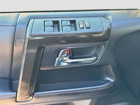 Used 2024 Toyota 4Runner TRD Off-Road image 18