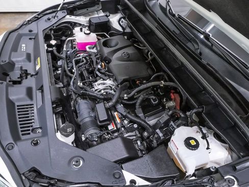 Used 2020 Toyota Highlander Limited FWD image 33