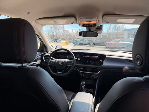 Used 2024 Buick Encore GX Sport Touring image 12