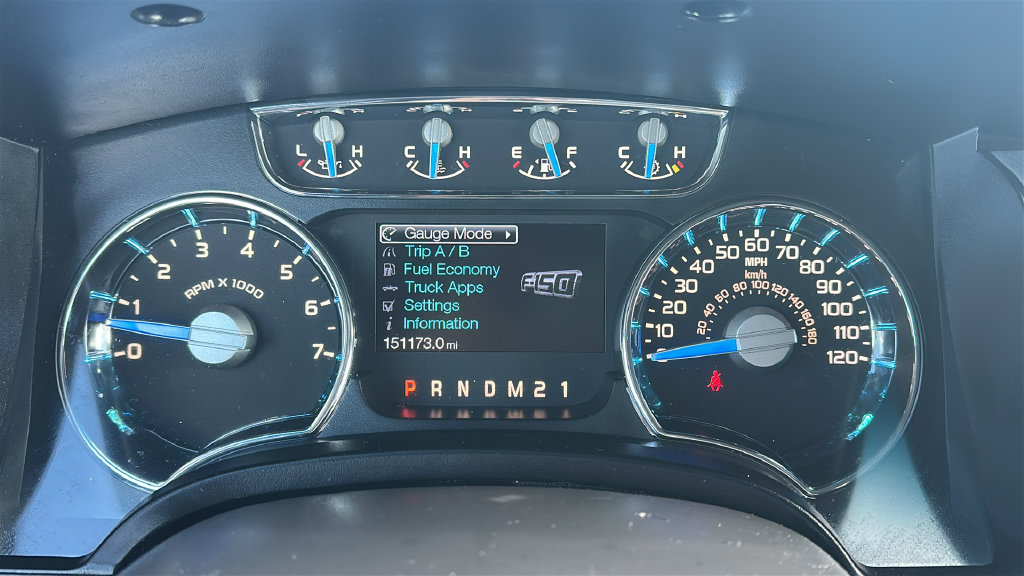 Used 2014 Ford F150 Lariat w/ Equipment Group 502A Luxury AWD/4WD image 2