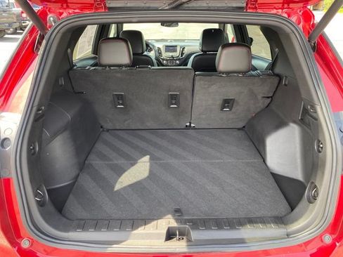 Used 2022 Chevrolet Equinox RS w/ LPO, Cargo Package FWD image 20