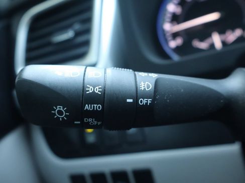 Used 2014 Toyota Highlander Limited FWD image 34