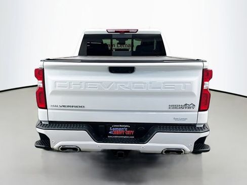 Used 2025 Chevrolet Silverado 1500 High Country w/ High Country Premium Package AWD/4WD image 6