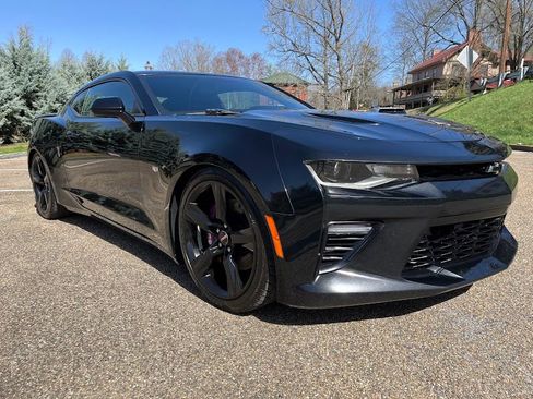 Used 2017 Chevrolet Camaro SS image 32