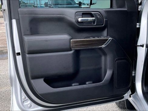 Used 2022 Chevrolet Silverado 1500 RST image 17