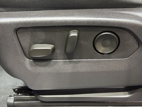 Used 2024 GMC Sierra 1500 AT4 w/ Technology Package image 20