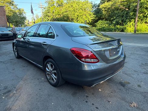 Used 2018 Mercedes-Benz C 300 4MATIC Sedan image 9