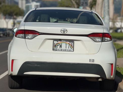 Used 2020 Toyota Corolla LE image 4