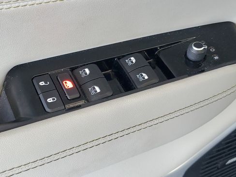 Used 2022 Jeep Wagoneer Series II w/ Premium Group I image 15