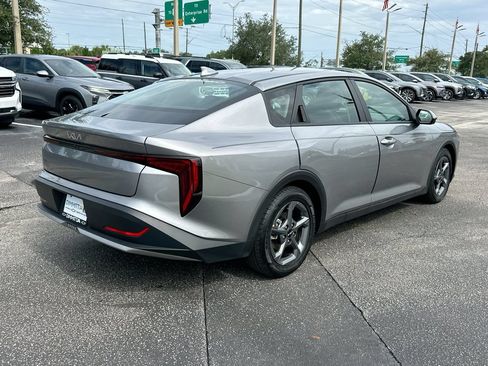 Used 2025 Kia K4 FWD image 5