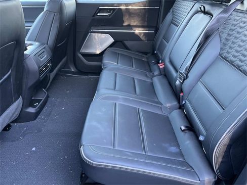 Used 2024 GMC Sierra EV Denali image 11