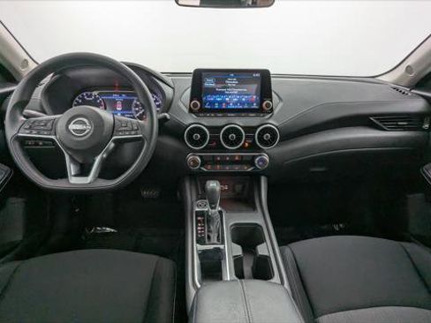 Used 2025 Nissan Sentra SV image 26