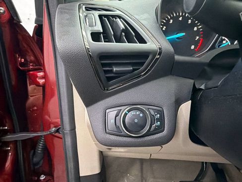 Used 2014 Ford Escape Titanium FWD image 33