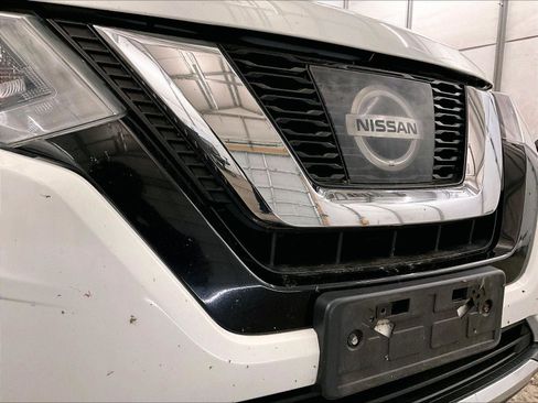 Used 2017 Nissan Rogue SV AWD/4WD image 29