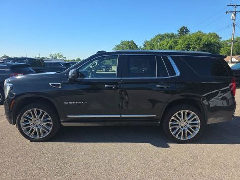 Used 2026 GMC Yukon Denali w/ Sun & Power Step Package AWD/4WD image 6