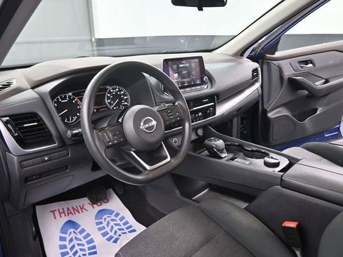 Used 2022 Nissan Rogue SV image 40