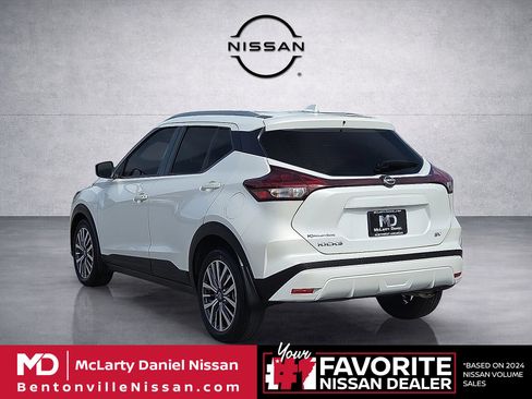 Used 2024 Nissan Kicks SV FWD image 4
