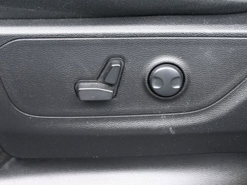 Used 2025 RAM 1500 Big Horn image 12