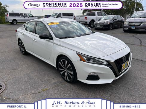 Used 2022 Nissan Altima 2.5 SR FWD image 1
