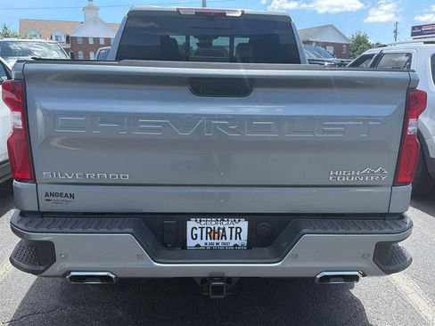 Used 2025 Chevrolet Silverado 1500 High Country AWD/4WD image 6
