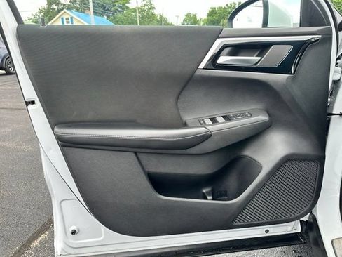 Used 2022 Mitsubishi Outlander ES AWD/4WD image 14