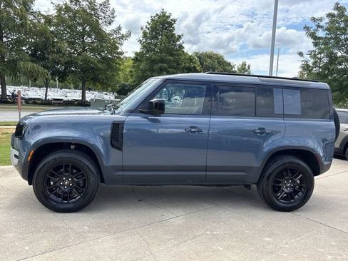 Used 2025 Land Rover Defender 110 S AWD/4WD image 10