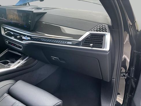 Used 2026 BMW X7 M60i AWD/4WD image 17