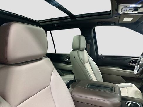Used 2022 GMC Yukon SLT w/ SLT Premium Package AWD/4WD image 33
