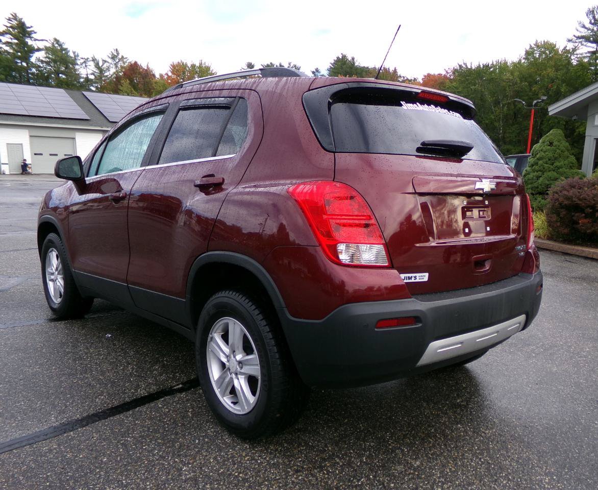 Used 2016 Chevrolet Trax LT w/ LT Convenience Package AWD/4WD image 3