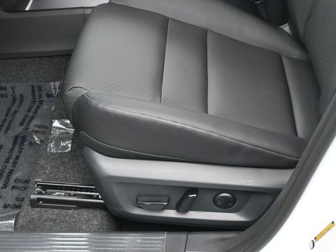 New 2026 Nissan Rogue SV image 18