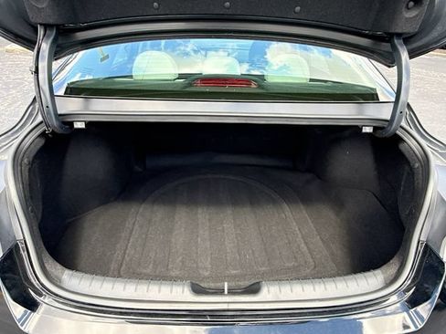Used 2024 Hyundai Elantra Limited FWD image 27