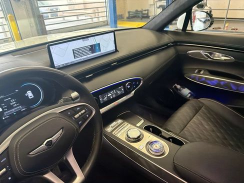 Used 2025 Genesis GV70 3.5T Sport w/ Sport Advanced Package AWD/4WD image 3