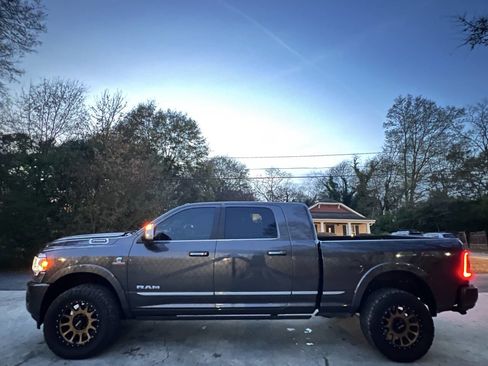 Used 2019 RAM 2500 Limited image 5