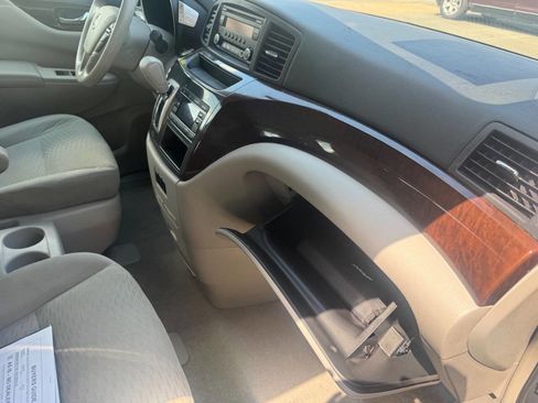 Used 2015 Nissan Quest S FWD image 28